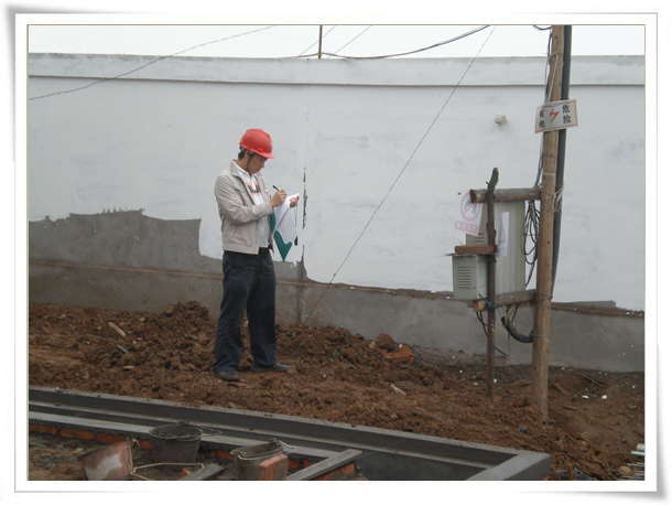 四川省电力公司专家组对我公司项目举行春季基建清静大检查