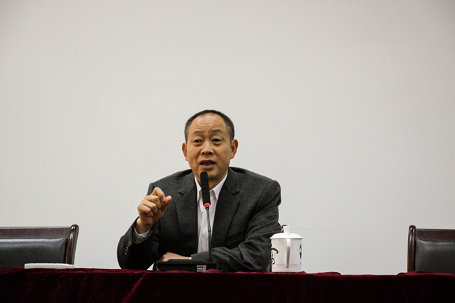 清静无小事，，，，，，，责任重于山奇发28电力集团举行“项目治理职员及班组长清静专题培训聚会”