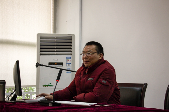 清静无小事，，，，，，，责任重于山奇发28电力集团举行“项目治理职员及班组长清静专题培训聚会”