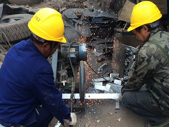 公司总司理深入第一线催促检查落实验工计划 500kV普洪一线铁塔刷新工程胜利完成