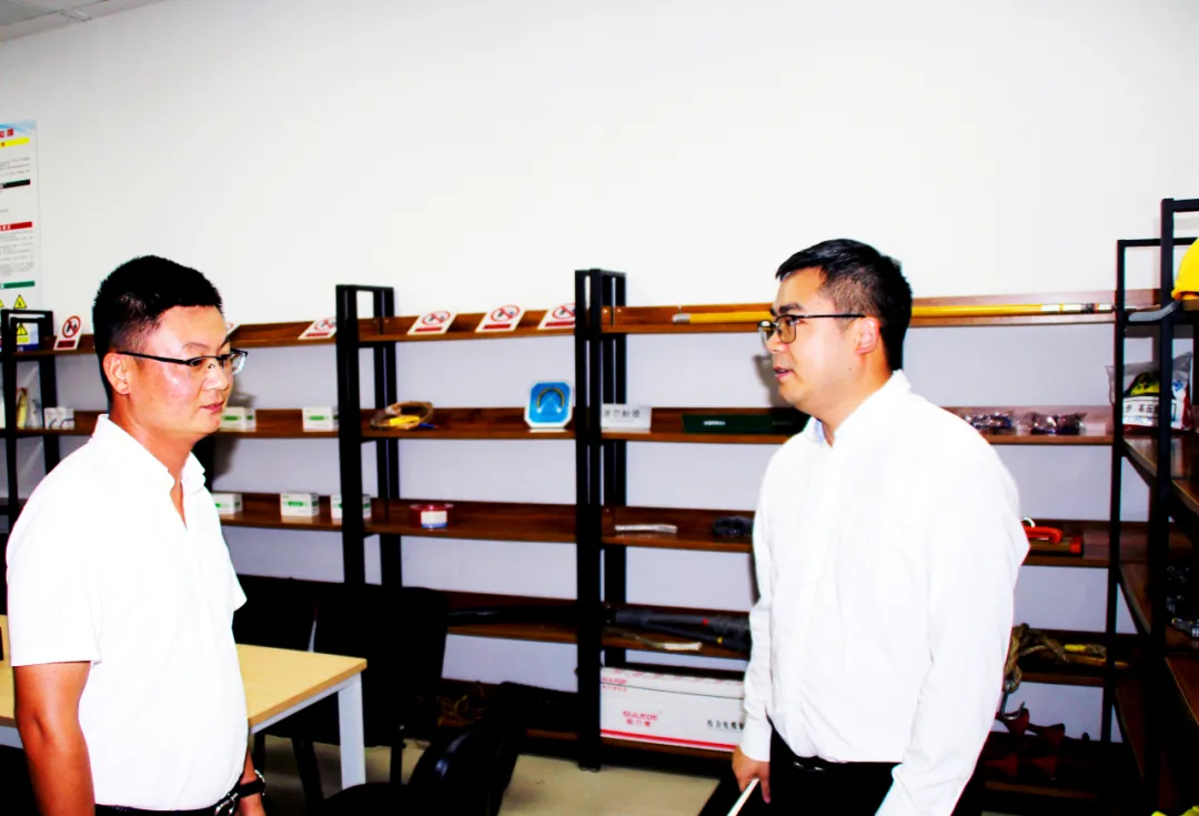 【奇发28动态】华强方特（自贡）文化科技有限公司考察团一行赴集团公司交流考察