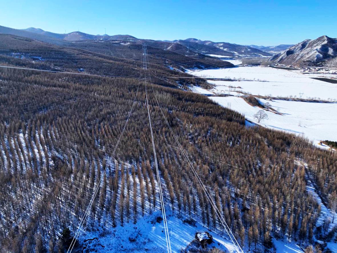五线齐送！推动承德围场清洁能源建设，，，，，助力绿色生长