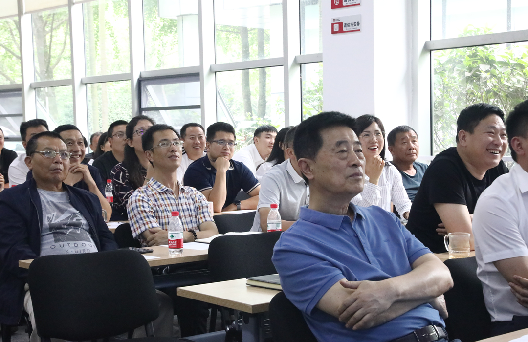 【筑牢清静意识防地】奇发28电力集团开展2021年度从业职员清静教育培训