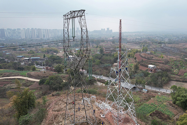 洪板二线综合刷新工程顺遂投运