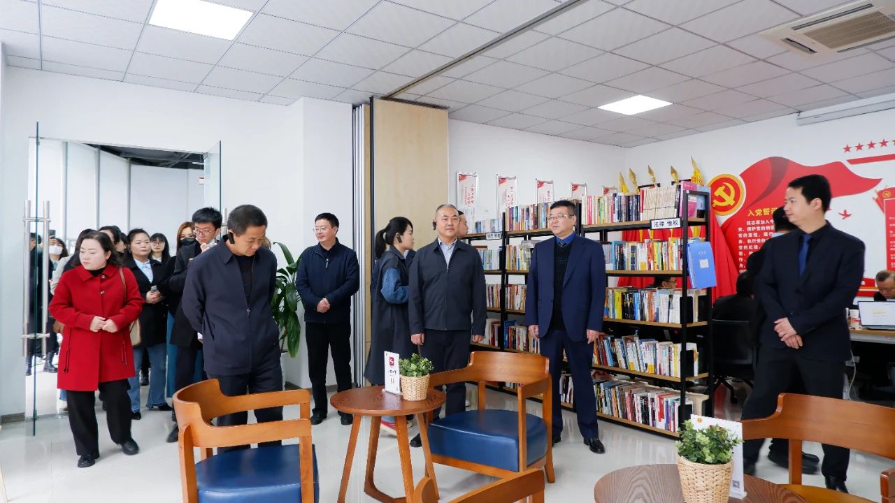 成都会下层工会组织建设暨评星定级竞进拉练活动走进奇发28电力集团