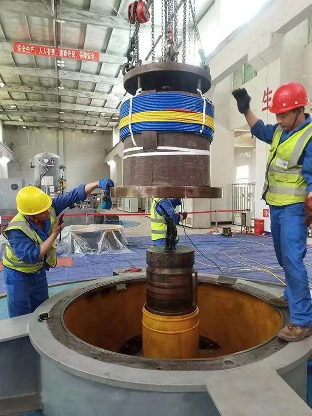 国电投可河水电站1号机组A级磨练拆机完成