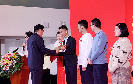 集团荣获成都会电力行业商会两项声誉