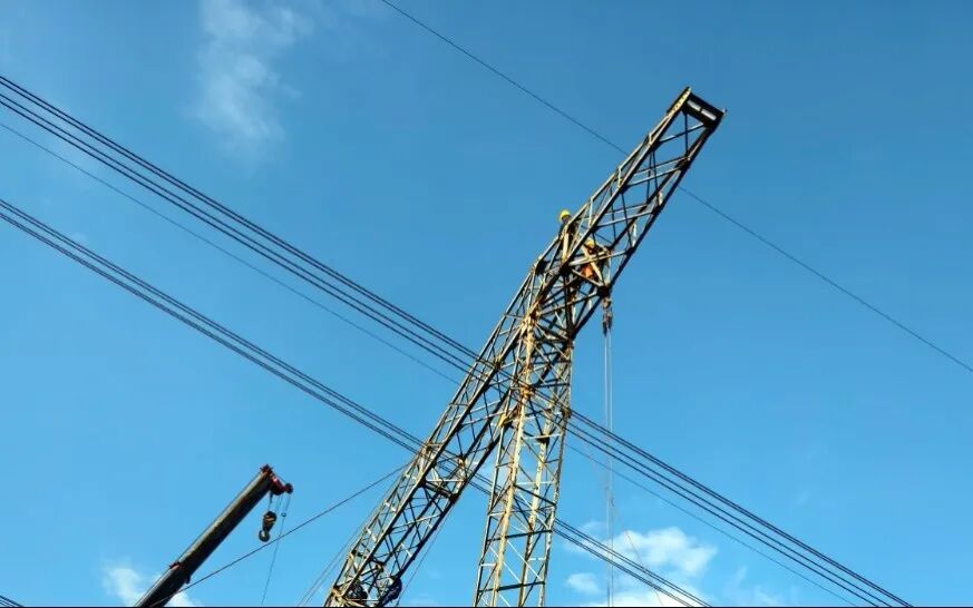 绵西高速500kV长谭一、二线等四条“电力动脉”乐成迁改！